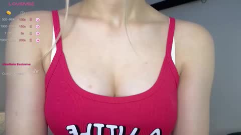 Snapshot of baby_ruth chatting on 10-20-25, 08:09 Ruth online show from 10-20-25, 08:09