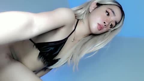 baby_sabrina19 online show from 01-09-25, 09:37
