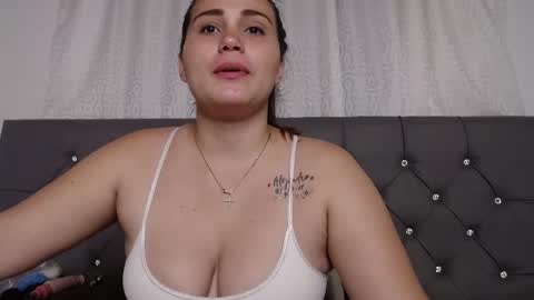 Daniella Soto online show from 01-10-25, 06:53