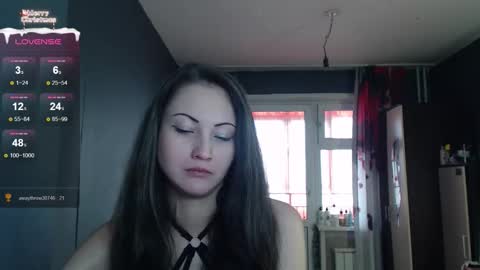 Ida and Kira online show from 10-27-25, 03:43