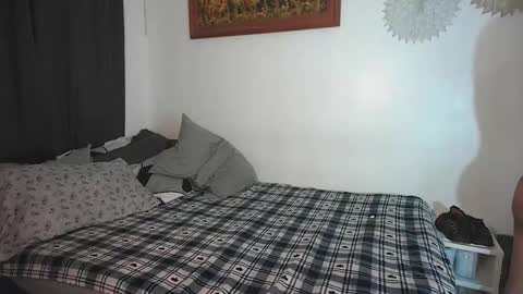 Josh online show from 09-15-25, 07:41