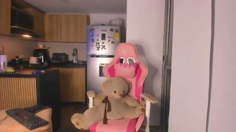 sophia online show from 02-07-26, 05:22