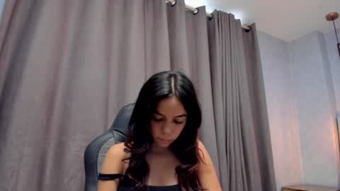 Snapshot of babyangel18_ chatting on 01-23-25, 07:29 ANGEL online show from 01-23-25, 07:29