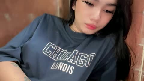 Clara online show from 10-05-25, 02:32