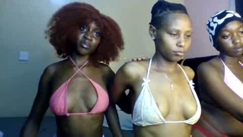 Snapshot of babydoll_230 chatting on 03-29-26, 04:07 Babydoll 230 online show from 03-29-26, 04:07