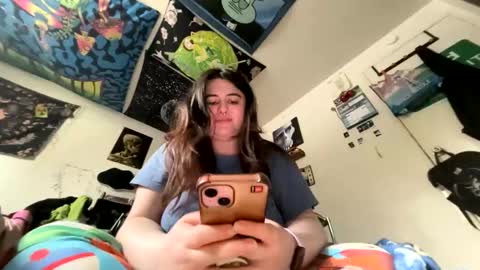 Snapshot of babydollalexiss chatting on 03-31-26, 04:18 babydollalexiss online show from 03-31-26, 04:18