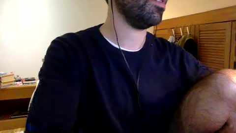 Tom A.    online show from 02-03-25, 07:42