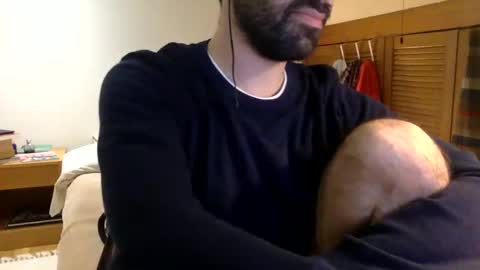 Tom A.    online show from 02-09-25, 08:02