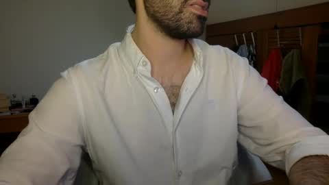 Tom A.    online show from 09-21-25, 04:08