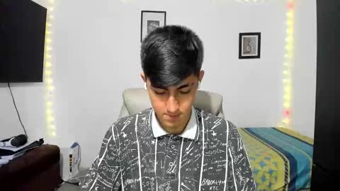 Snapshot of babymaik chatting on 10-14-25, 08:53 babymaik online show from 10-14-25, 08:53