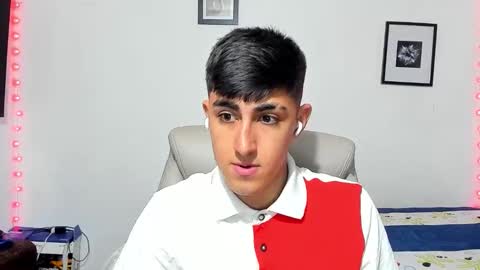 Snapshot of babymaik chatting on 11-06-25, 09:15 babymaik online show from 11-06-25, 09:15