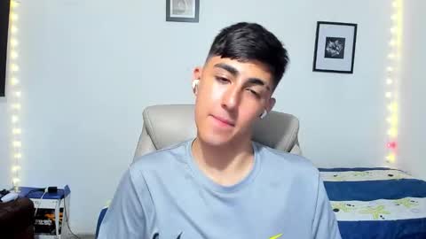 Snapshot of babymaik chatting on 11-07-25, 09:31 babymaik online show from 11-07-25, 09:31