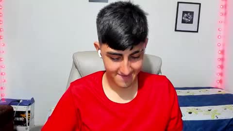 Snapshot of babymaik chatting on 11-08-25, 05:51 babymaik online show from 11-08-25, 05:51