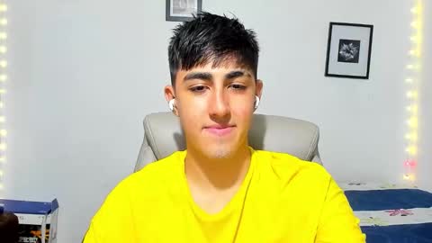 Snapshot of babymaik chatting on 11-15-25, 05:38 babymaik online show from 11-15-25, 05:38