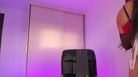    online show from 10-21-25, 10:10