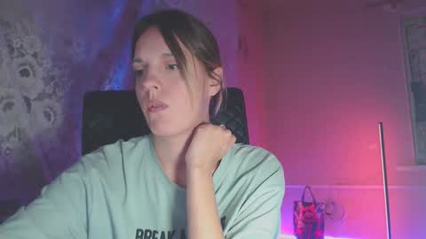 Sonya online show from 09-18-25, 06:10