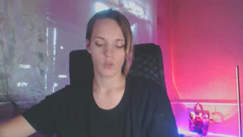 Sonya online show from 10-18-25, 05:21