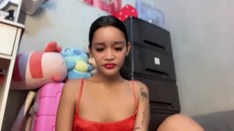 Snapshot of babynexy69 chatting on 11-23-25, 04:45 Nexie online show from 11-23-25, 04:45