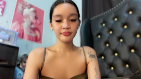 Snapshot of babynexy69 chatting on 11-27-25, 04:03 Nexie online show from 11-27-25, 04:03