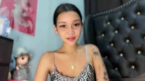 Snapshot of babynexy69 chatting on 12-23-25, 03:26 Nexie online show from 12-23-25, 03:26