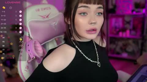 Nika online show from 01-15-25, 10:46