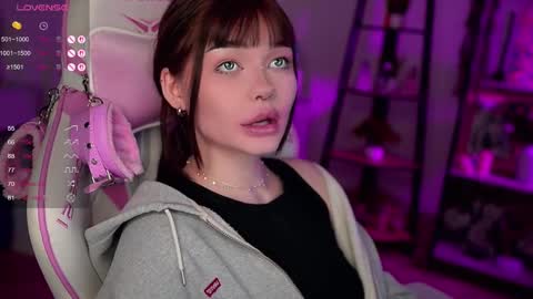 Nika online show from 02-28-25, 02:09