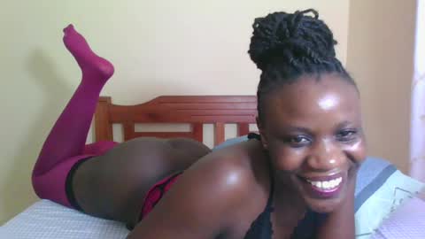 Snapshot of babyrozillah chatting on 07-05-26, 07:10 PRISCILLAH online show from 07-05-26, 07:10