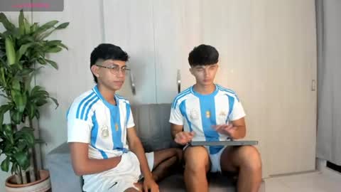 Snapshot of babyy_couplee chatting on 07-31-26, 02:11 Babyy Couplee online show from 07-31-26, 02:11