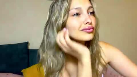 babyy_miley online show from 08-09-26, 08:36