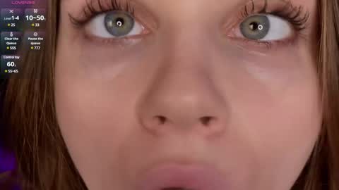 Chloe online show from 01-10-25, 06:17