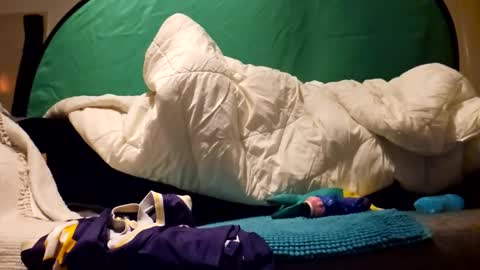 Snapshot of baconparma chatting on 11-09-25, 05:44 baconparma online show from 11-09-25, 05:44