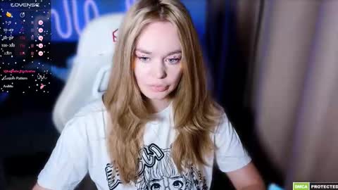 Lin online show from 09-15-25, 06:19