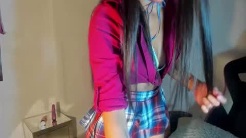 Snapshot of bad_girl_deluxe chatting on 10-31-25, 10:00 bad_girl_deluxe online show from 10-31-25, 10:00