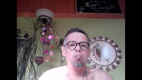 Snapshot of badboy2406 chatting on 02-23-25, 07:33 badboy2406 online show from 02-23-25, 07:33