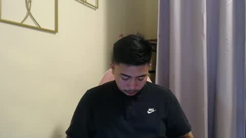 Snapshot of badboy_hanns chatting on 10-12-25, 09:08 HANNS online show from 10-12-25, 09:08