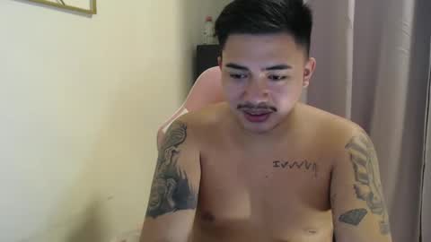 Snapshot of badboy_hanns chatting on 10-16-25, 01:12 HANNS online show from 10-16-25, 01:12