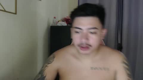 Snapshot of badboy_hanns chatting on 10-19-25, 10:05 HANNS online show from 10-19-25, 10:05