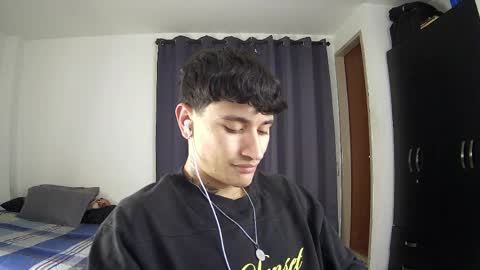 Snapshot of badboyx6969x chatting on 04-05-26, 10:45 badboyx6969x online show from 04-05-26, 10:45