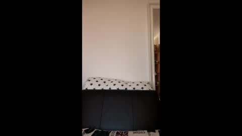 Jess and Danny online show from 04-13-26, 07:52