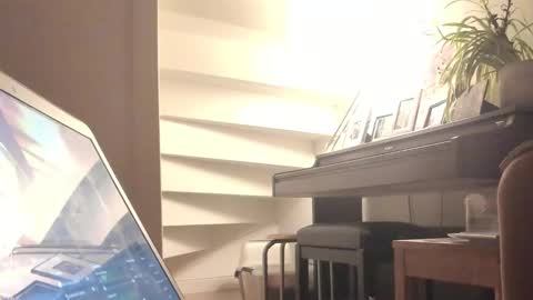 Snapshot of baddaddddy chatting on 02-28-25, 03:15 Marius online show from 02-28-25, 03:15