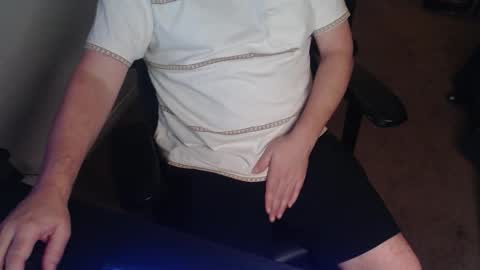 baddaddy77 online show from 01-06-26, 04:16