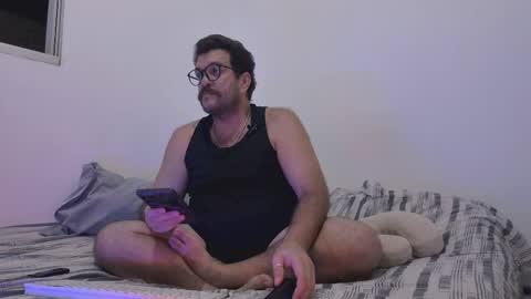 Snapshot of baddaddybrasil chatting on 04-09-26, 11:43 Baddaddybrazil online show from 04-09-26, 11:43