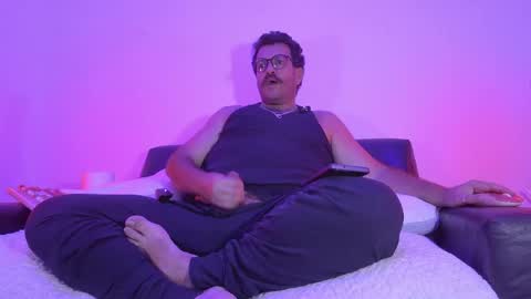 Snapshot of baddaddybrasil chatting on 05-12-26, 06:49 Baddaddybrazil online show from 05-12-26, 06:49