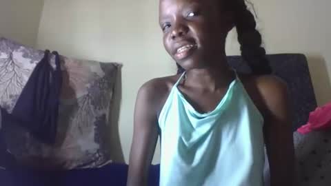 baddie_floxxy online show from 04-29-26, 06:58
