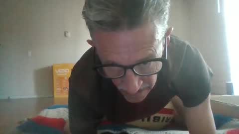 Snapshot of badgersfan chatting on 05-26-26, 12:17 badgersfan online show from 05-26-26, 12:17