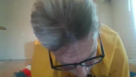 Snapshot of badgersfan chatting on 06-05-26, 01:39 badgersfan online show from 06-05-26, 01:39