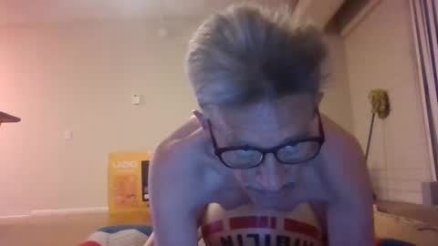 Snapshot of badgersfan chatting on 06-11-26, 03:15 badgersfan online show from 06-11-26, 03:15