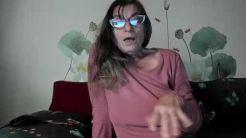 Gina online show from 11-25-25, 02:06