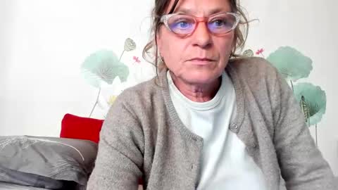 Gina online show from 04-18-26, 02:43