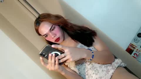 Snapshot of badgirl_jasmine chatting on 06-16-26, 01:47 jasmine online show from 06-16-26, 01:47